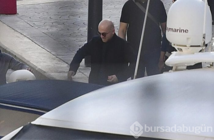 Başbakan koltuğunu bırakıyor