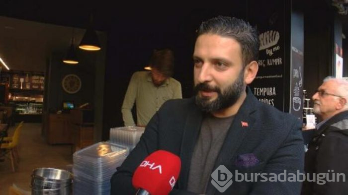 Zehirli midyeleri toplarken görüntülendiler!