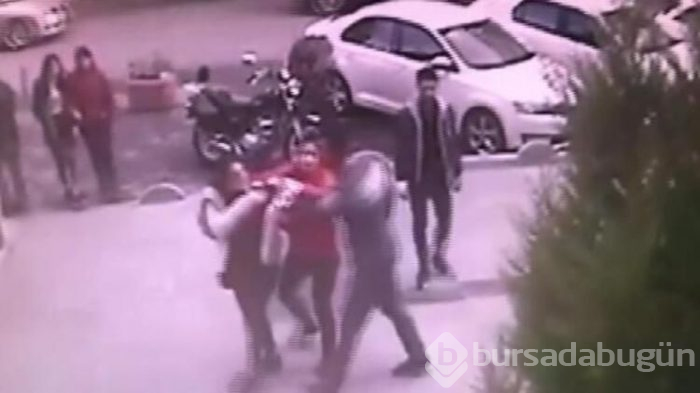 2 kız kardeşe böyle saldırdı!