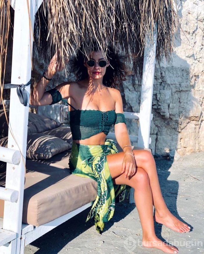 Cesur pozlarıyla Instagram'ı kasıp kavuruyor!