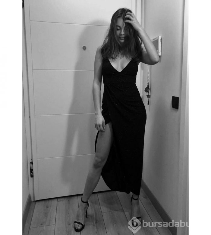 Melis Sezen 26. yaşını kutluyor