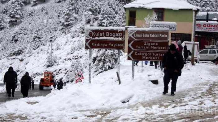 Doğu Karadeniz'de 57 köy yolu kapandı