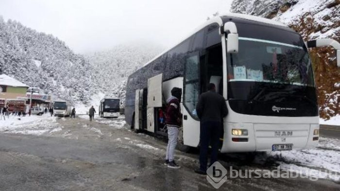 Doğu Karadeniz'de 57 köy yolu kapandı