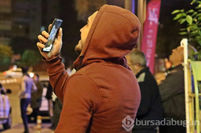 Film izler gibi izlediler