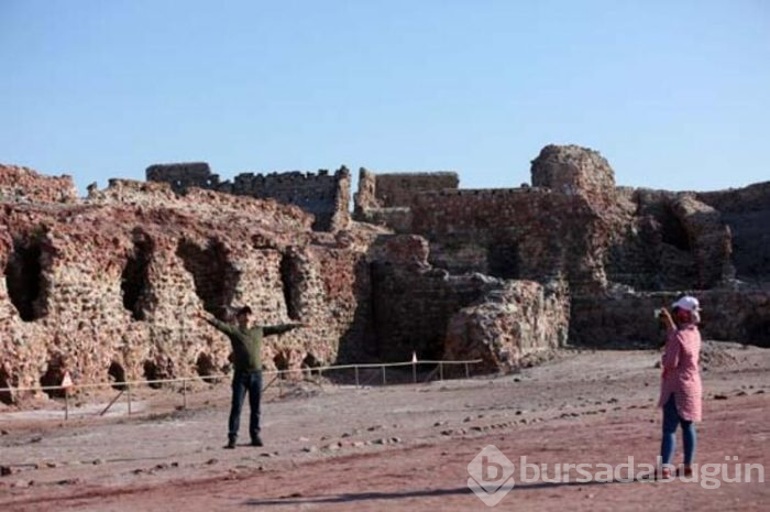 Turistler akın ediyor!