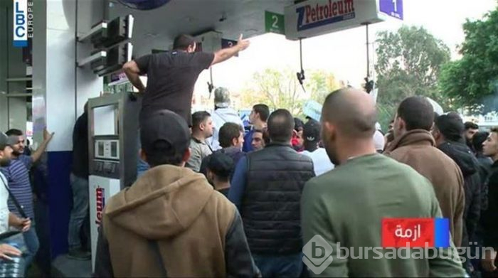 Akaryakıt istasyonları greve gitti