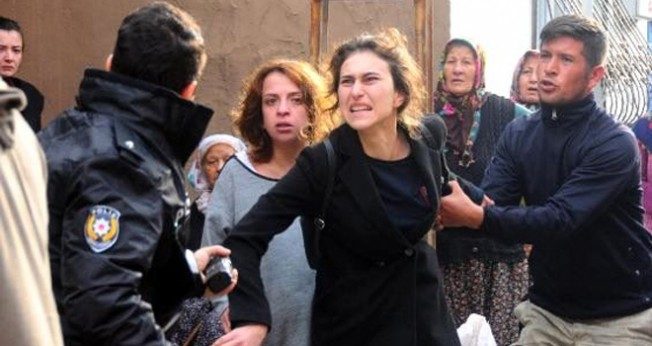 Adana'da evlat deşheti!