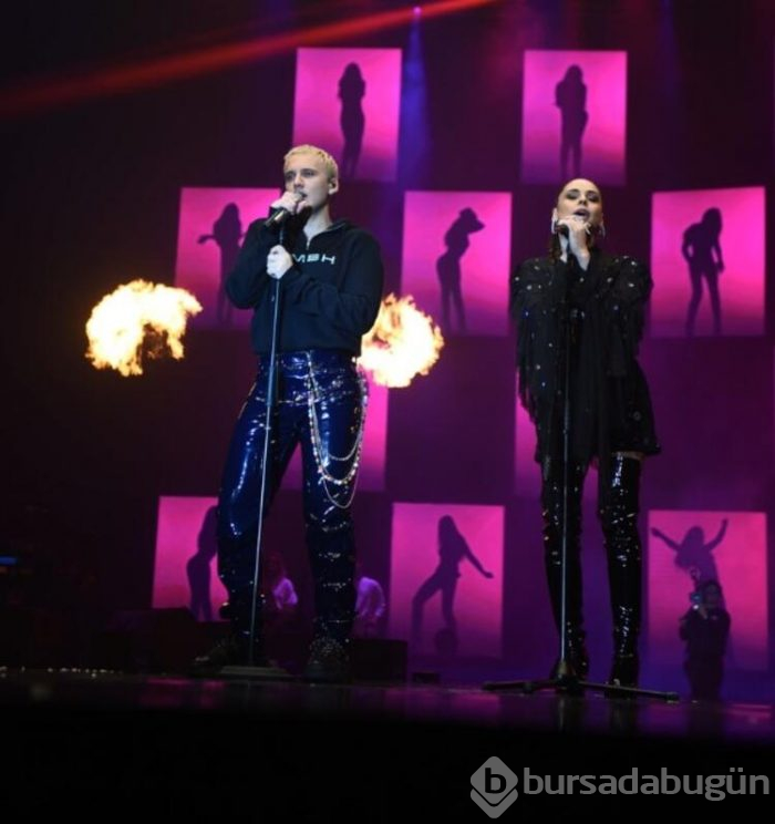 5 bin kişilik konserle veda etti