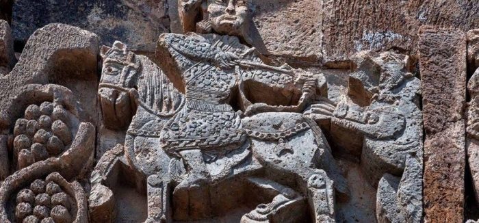 Londra'da Akdamar Kutsal Haç Kilisesi Fotoğraf Sergisi açıldı
