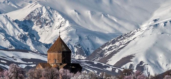 Londra'da Akdamar Kutsal Haç Kilisesi Fotoğraf Sergisi açıldı