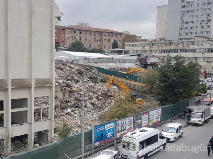 Yıkım çalışmaları başladı