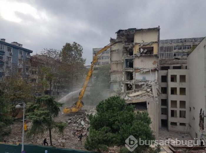Yıkım çalışmaları başladı