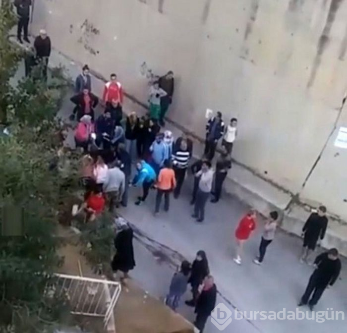 İzmir'de eşi tarafından öldürülen kadının son anları kameraya böyle yansıdı!