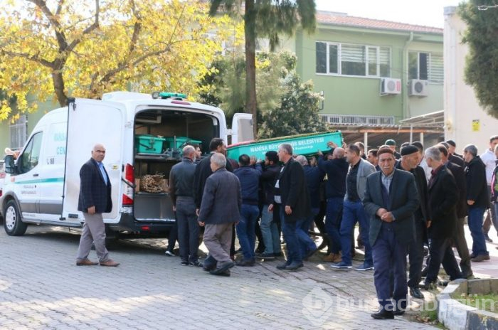İzmir'de eşi tarafından öldürülen kadının son anları kameraya böyle yansıdı!