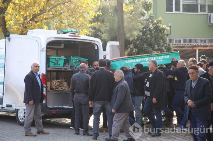İzmir'de eşi tarafından öldürülen kadının son anları kameraya böyle yansıdı!