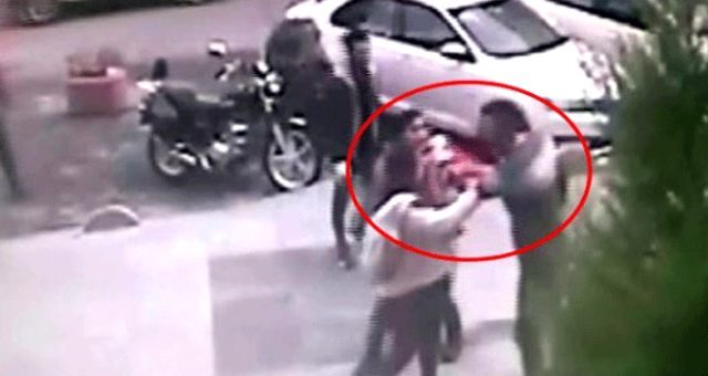 Kadınlara saldıran şoförün çalıştığı minibüse ceza kesildi