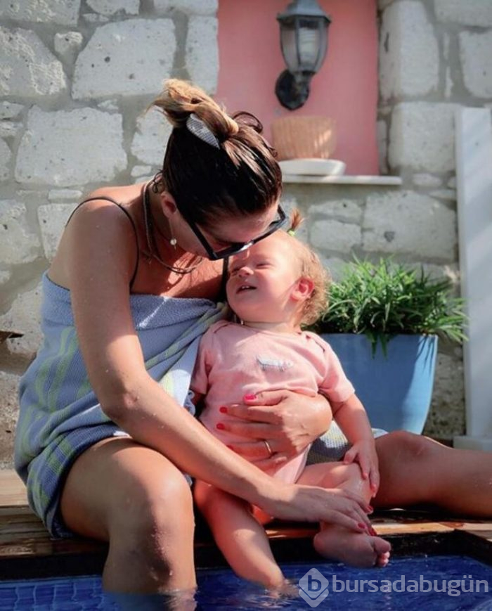Doğa Rutkay İngilizce konuşan dadıya karşı