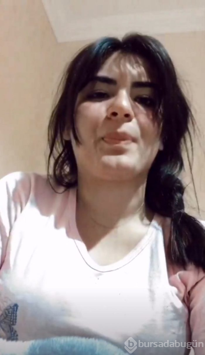 Küfür eden takipçisine tükürerek tepki gösterdi