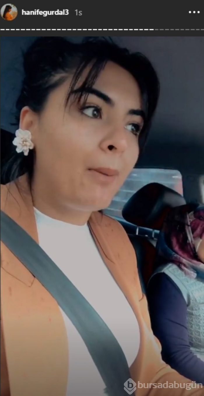 Küfür eden takipçisine tükürerek tepki gösterdi