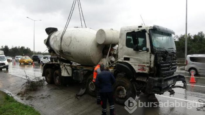Beton mikseri askeri alana uçtu
