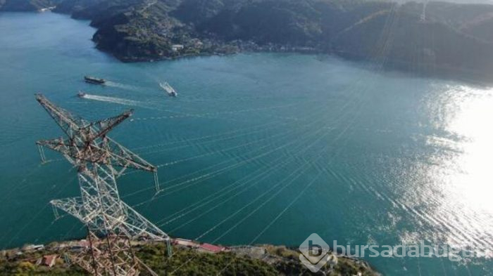 İstanbul Boğazı'nda ölüme meydan okuyorlar!