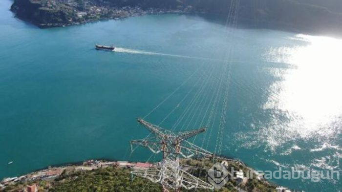 İstanbul Boğazı'nda ölüme meydan okuyorlar!