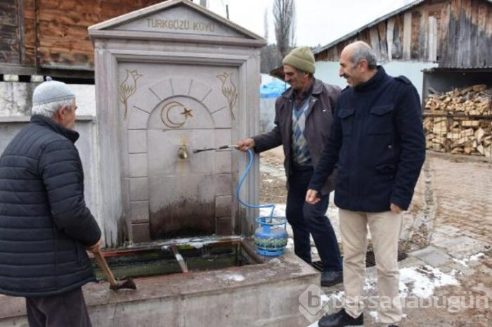 Doğu'da göletler buz tuttu