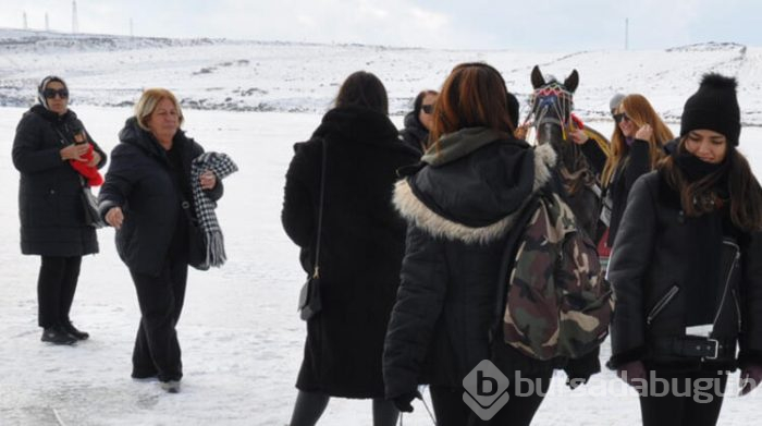 Çıldır Gölü'nde yerli turist heyecanı