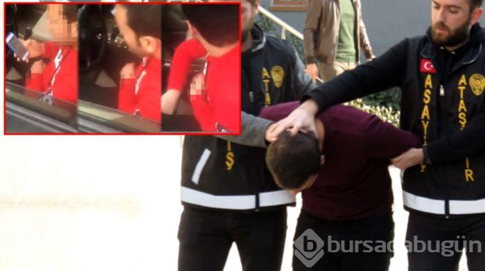 Arabada cinsel organını gösteren sapık tutuklandı!