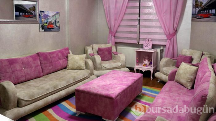 Eşi için her şeyi pembe yapıyor