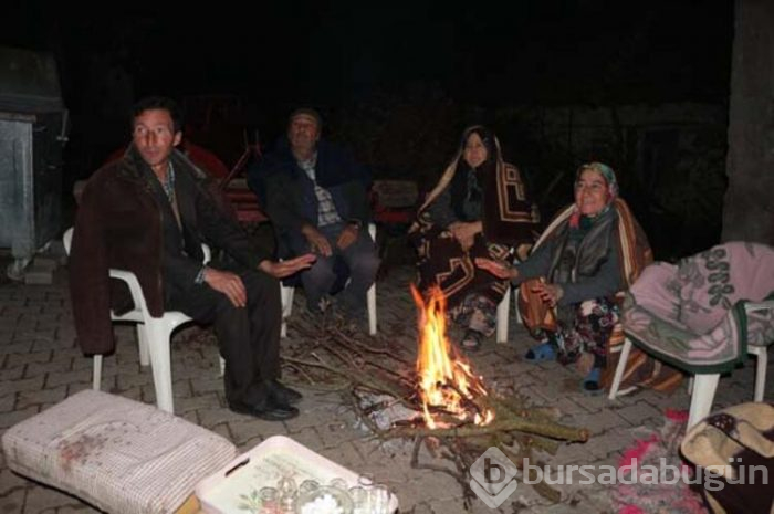 Geceyi dışarıda geçirdiler!