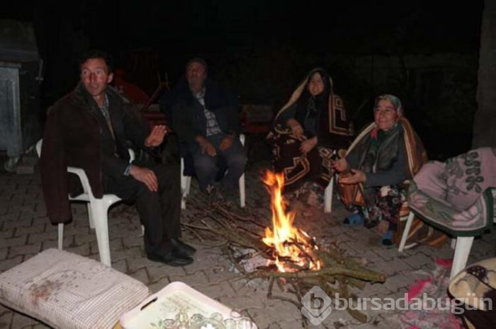 Geceyi dışarıda geçirdiler!