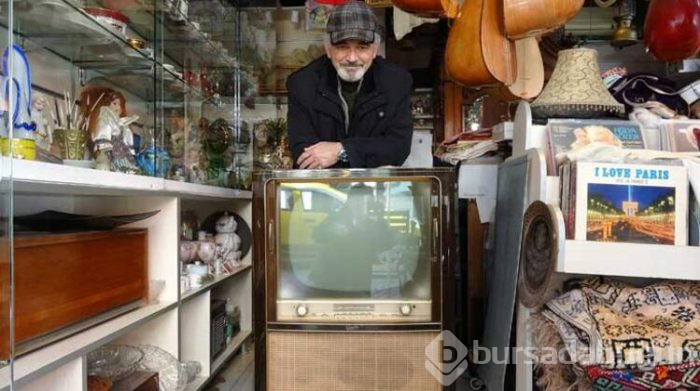 57 yıllık televizyona bakın kaç lira istiyor!