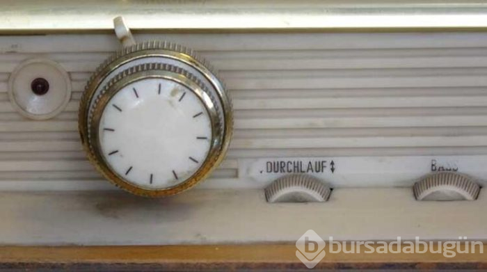 57 yıllık televizyona bakın kaç lira istiyor!