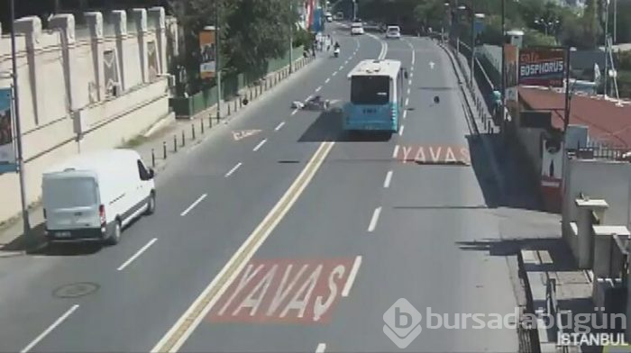 Otobüsün çarptı motosikletli metrelerce sürüklendi!