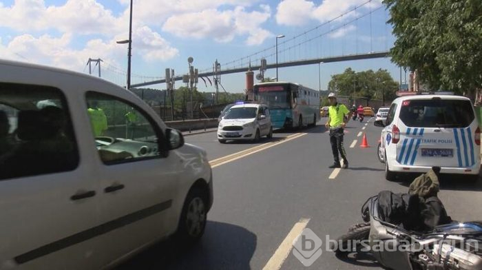 Otobüsün çarptı motosikletli metrelerce sürüklendi!