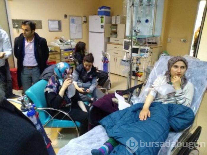 Kız öğrenci yurdunda panik yaşandı! Hastaneye kaldırıldılar