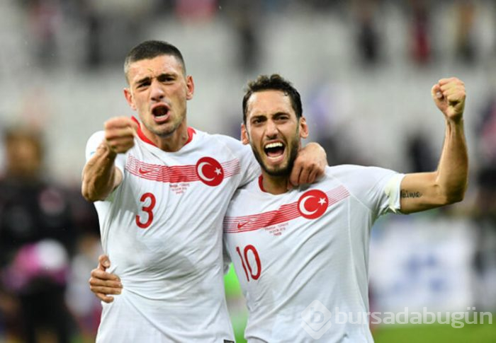 Merih Demiral'ı öve öve bitiremediler!