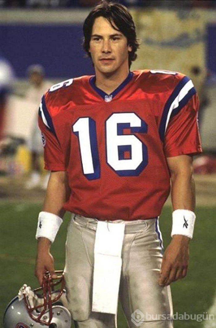 Keanu Reeves kendine karşı!
