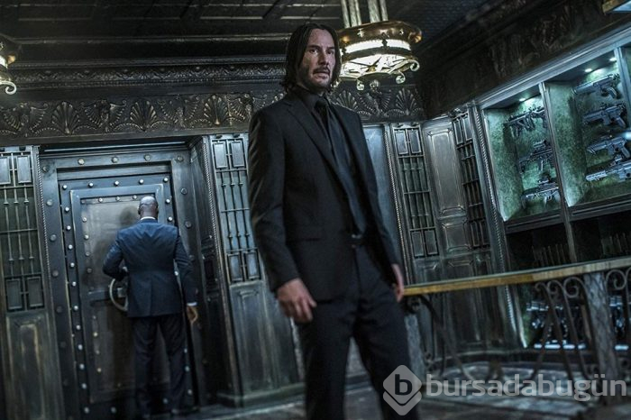 Keanu Reeves kendine karşı!