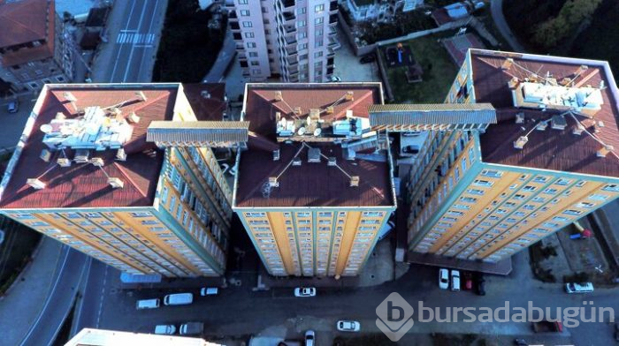 Rize'de binalar arasında köprü!