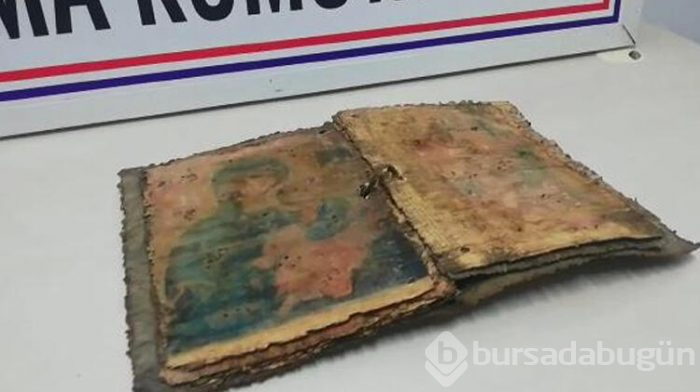 Bursa'da bin yıllık İncil'i satacaklardı!