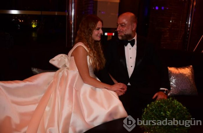Naz Elmas ile Erol Özmandıracı evlendi!