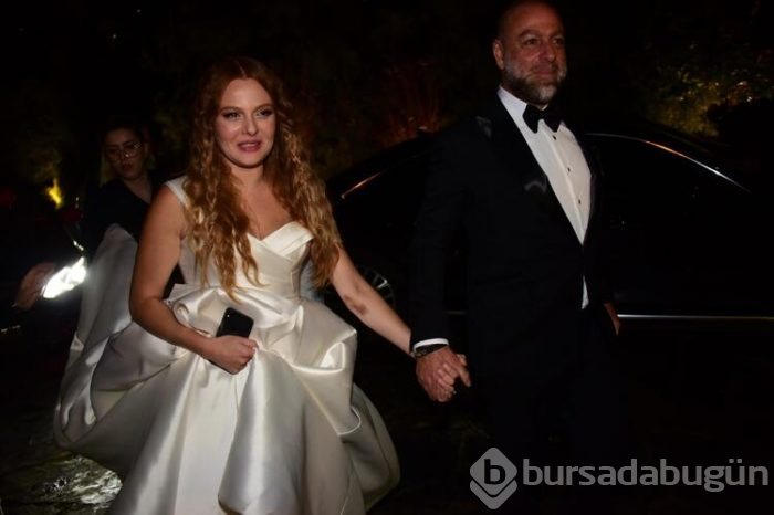 Naz Elmas ile Erol Özmandıracı evlendi!
