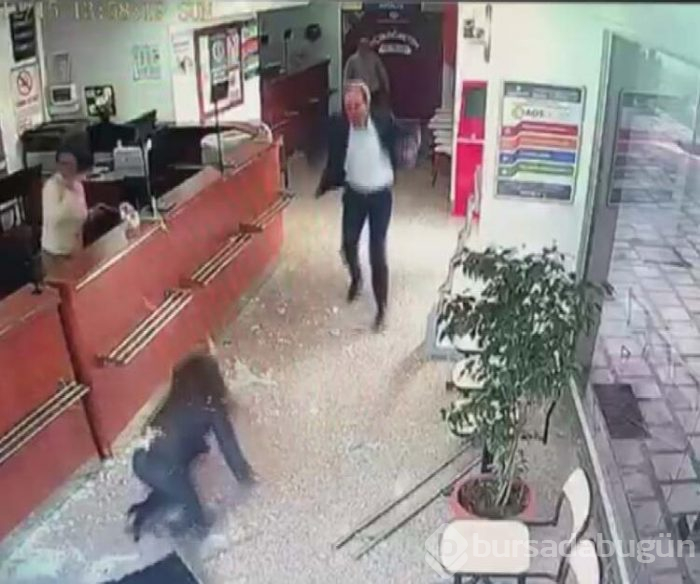 Otomobil önüne geleni ezdi