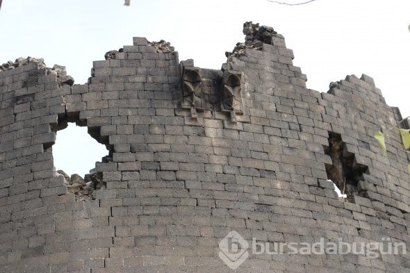 5 bin yıllık tarihi çalıyorlar