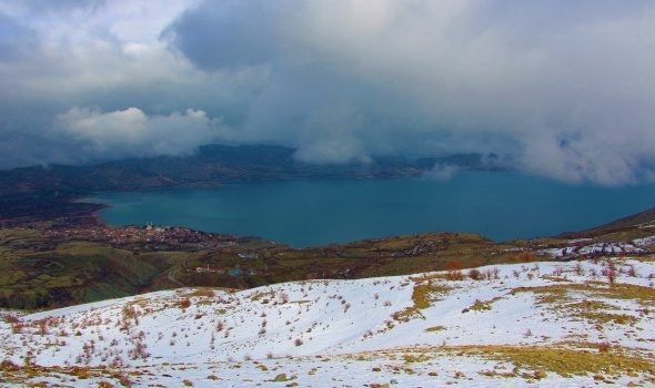 Hazarbaba da karla bulutların birlikteliği