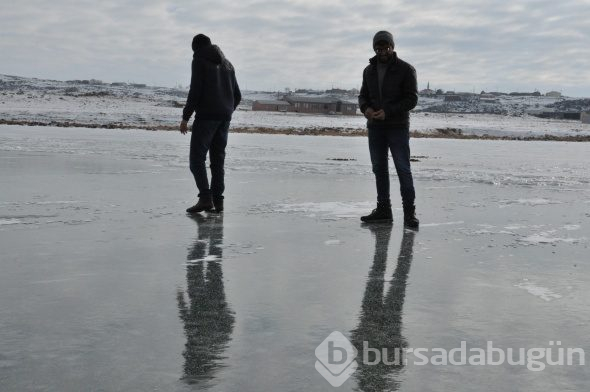  Çıldır Gölü'nden kar manzaraları