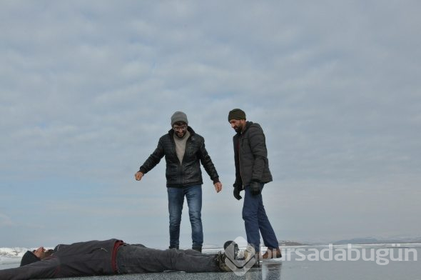  Çıldır Gölü'nden kar manzaraları