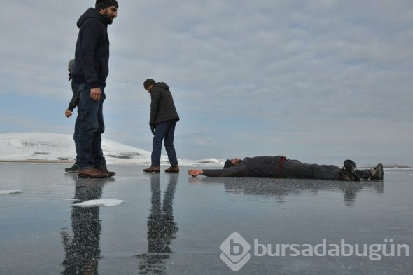  Çıldır Gölü'nden kar manzaraları